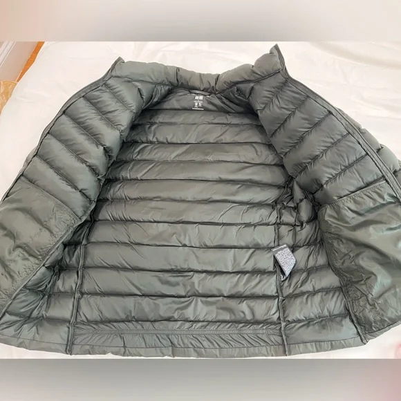 Uniqlo Ultra Light Down Jacket in Army Green - Picture 2 of 5